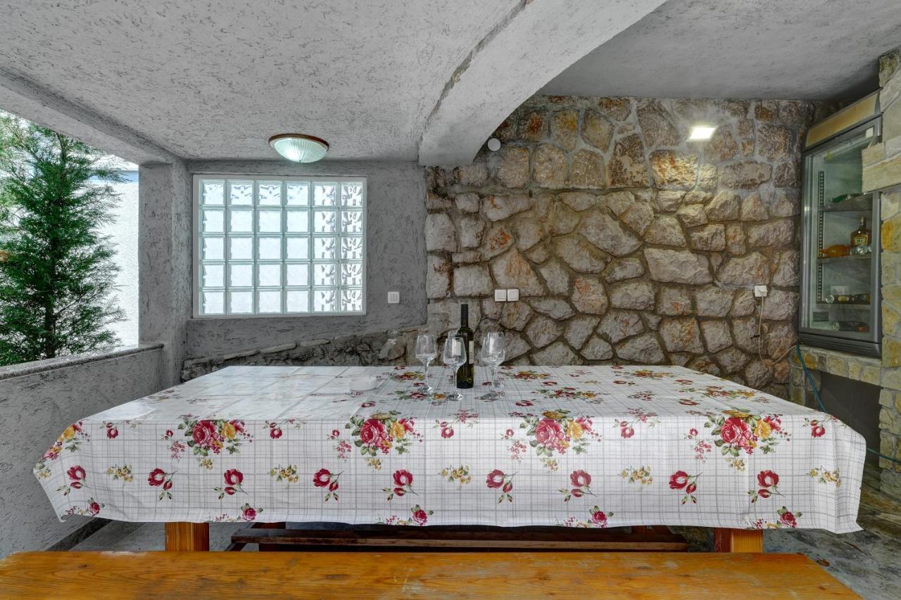 Senada Apartments Selce Buitenkant foto