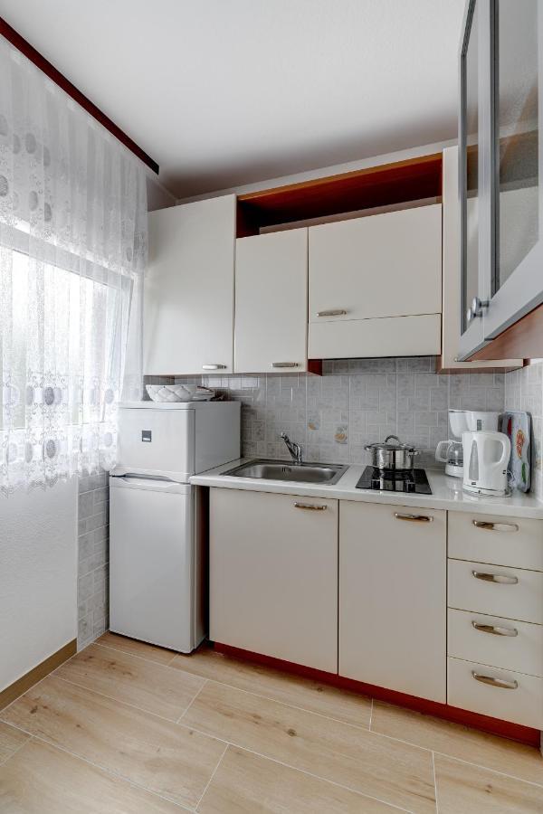 Senada Apartments Selce Buitenkant foto